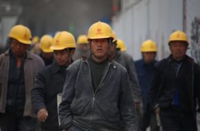 work-person-people-chinese-asia-industrial-680669-pxhere.com-min